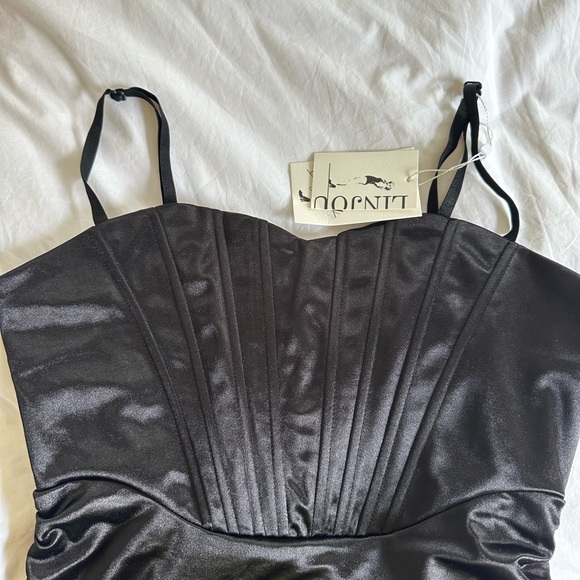 LINJOU Women’s Satin Sweetheart Neckline Wrap Dress - Picture 2 of 3